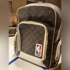 Louis Vuitton X NBA
LEATHER BAG